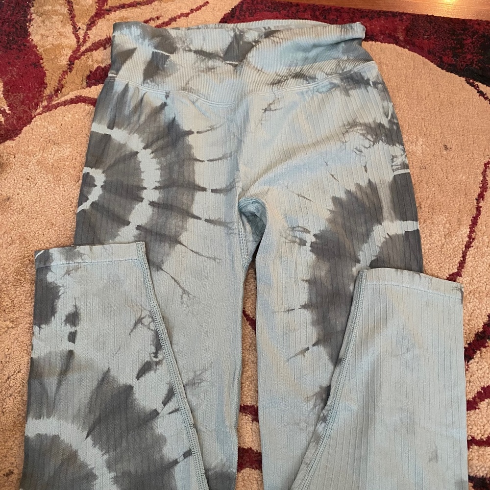 PINK, Victoria’s Secret leggings